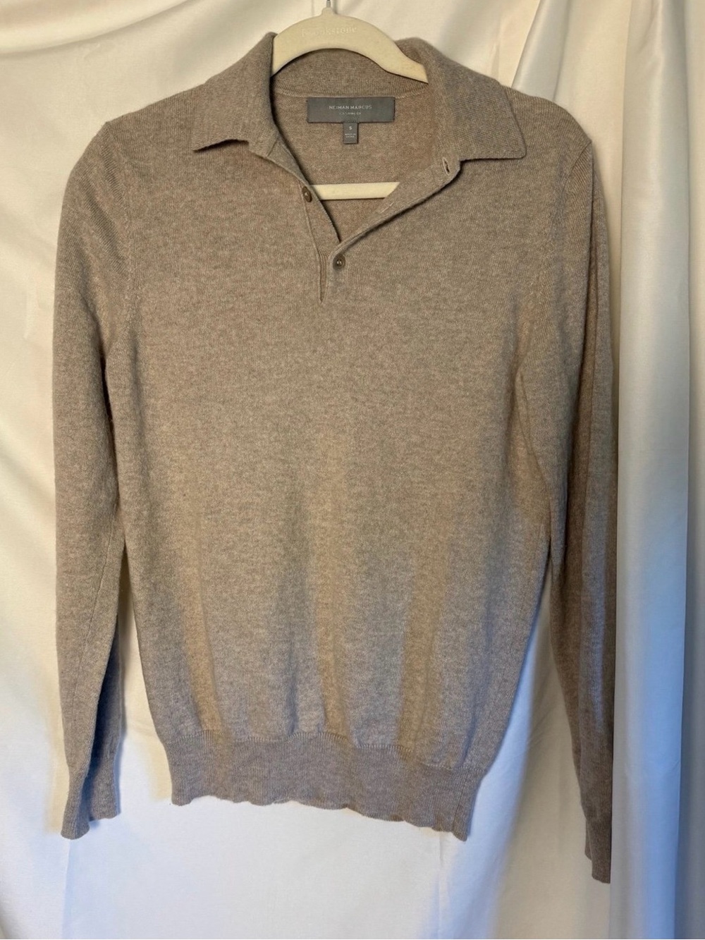 Like New Neiman Marcus Cashmere Luxury Pull Over Tan Sweater Size S